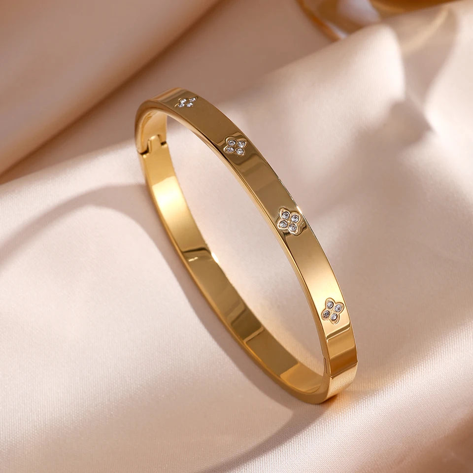 Sparkling Zirconia Inlaid Stainless Steel Bracelet Set For Women