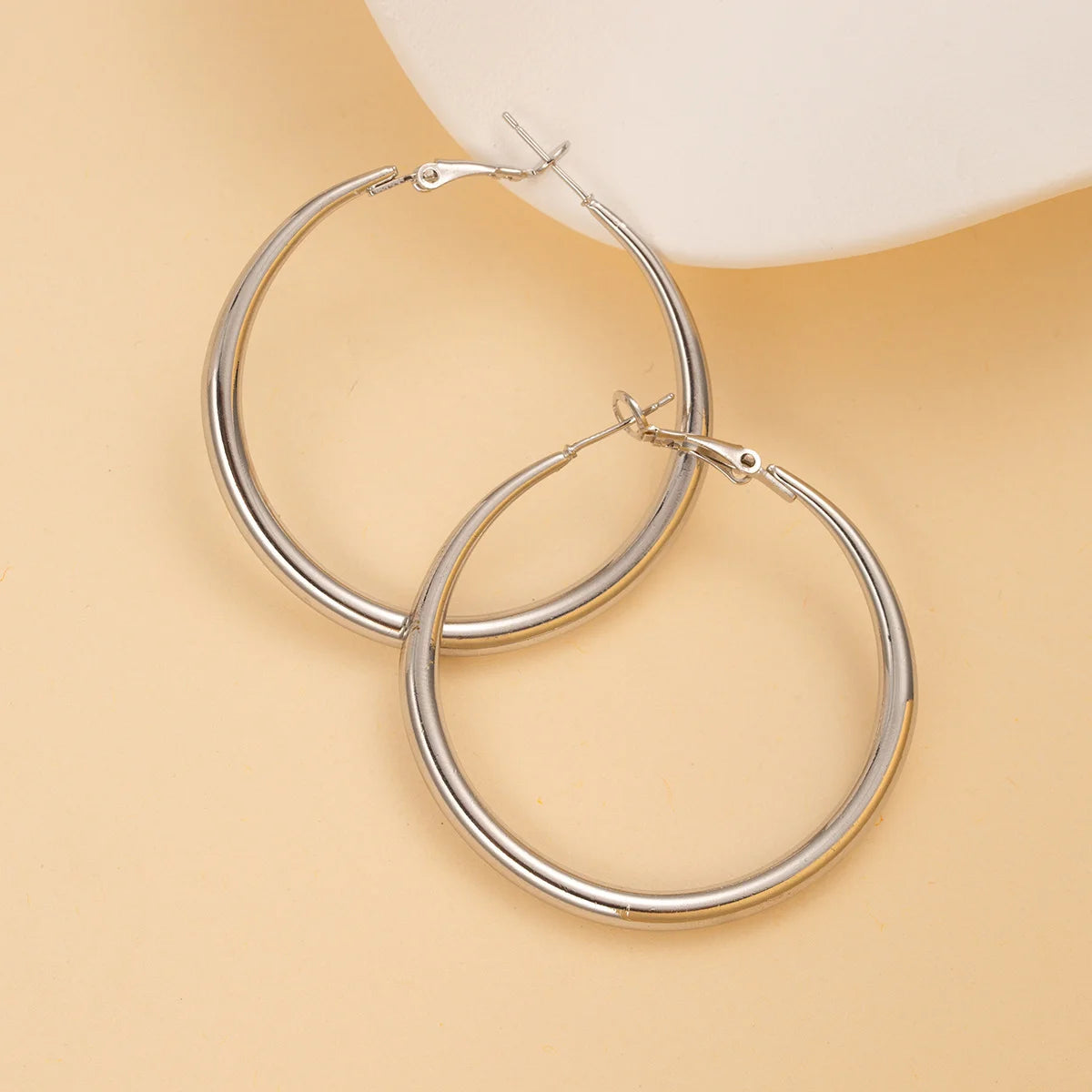 Classic Simple Geometric Round Big Stainless Steel Hoop Earrings for Women Exaggeration Circle Bride Earrings Jewelry Accessory