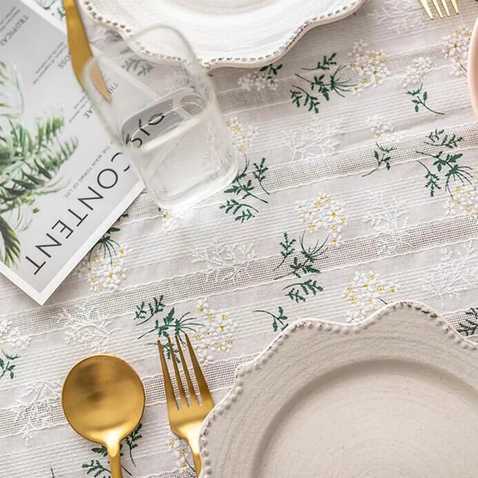 Korean Style Daisy Floral Damask Tablecloth For Dining Table