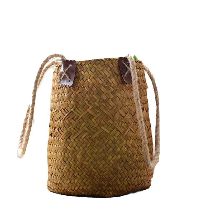 Rural grass woven flower basket, flowerpot, dry flower basket, hand woven storage basket