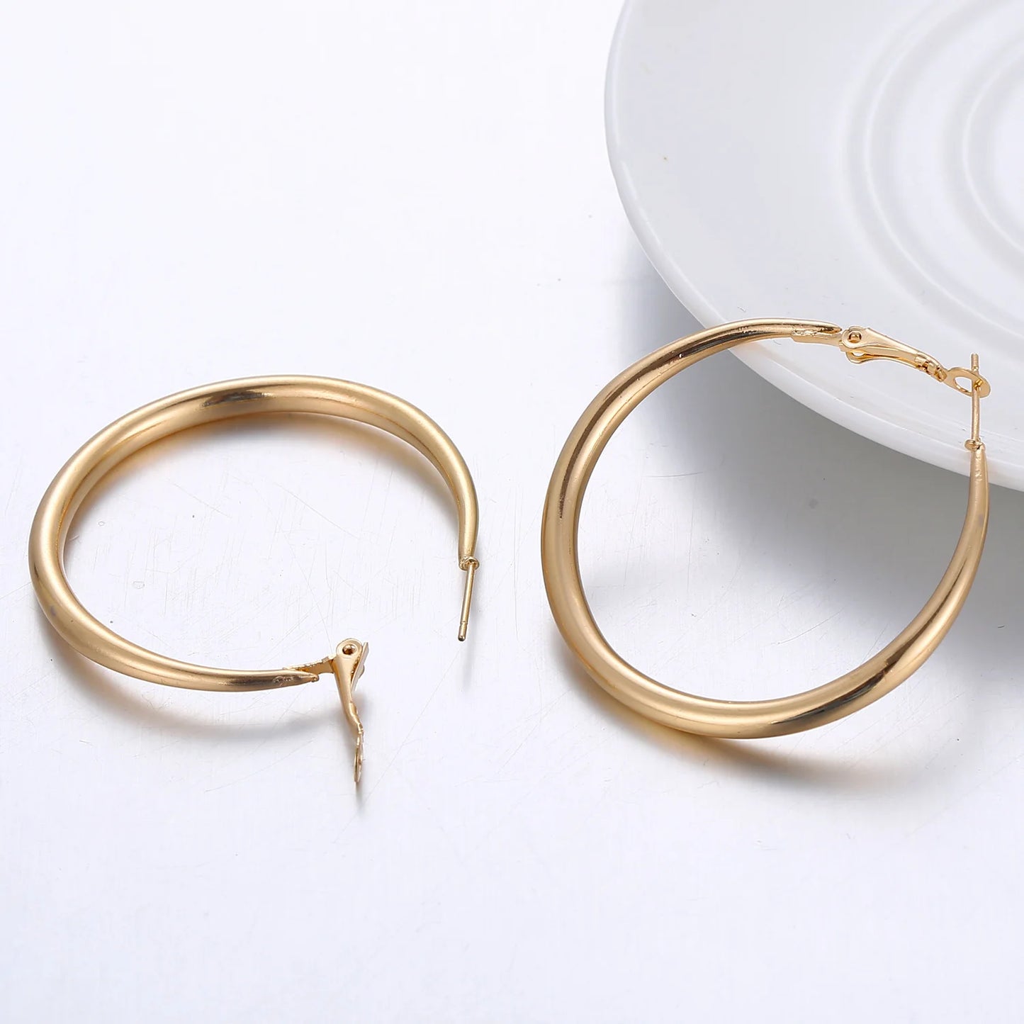 Classic Simple Geometric Round Big Stainless Steel Hoop Earrings for Women Exaggeration Circle Bride Earrings Jewelry Accessory